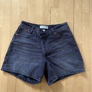 Abercrombie & Fitch, Curve Love High Rise Dad Short, Black Denim, Size 27/4